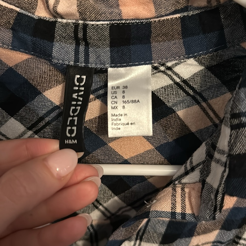 H&M button down - Picture 3 of 3